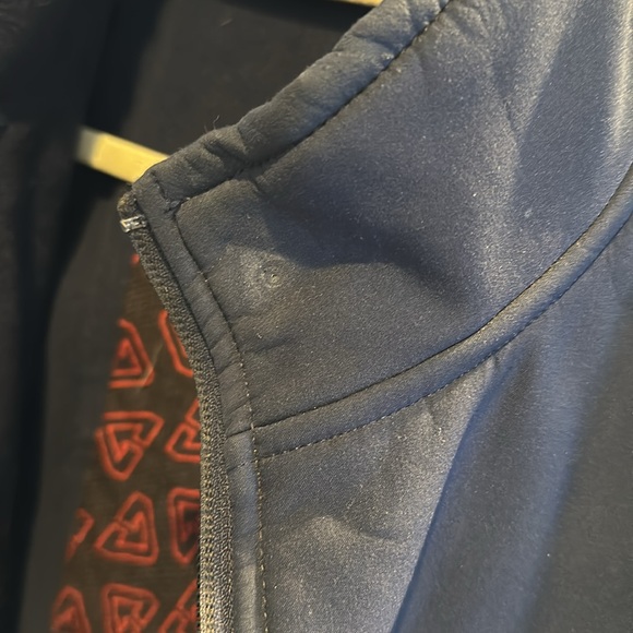 Gerbing Gyde Navy Men’s Heated Vest size Large
No Batteries included - Picture 4 of 4